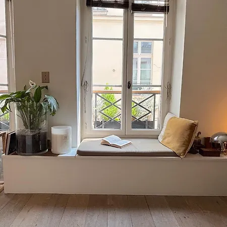 Charlot L Apartment Paris