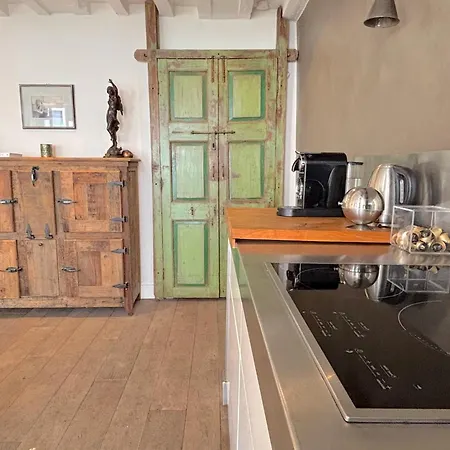 Charlot L Apartment Paris